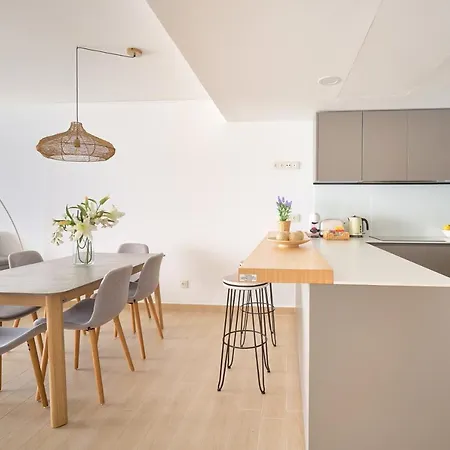 Weforyou Med One J * Fuengirola