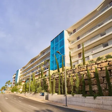 Weforyou Med One J * Fuengirola