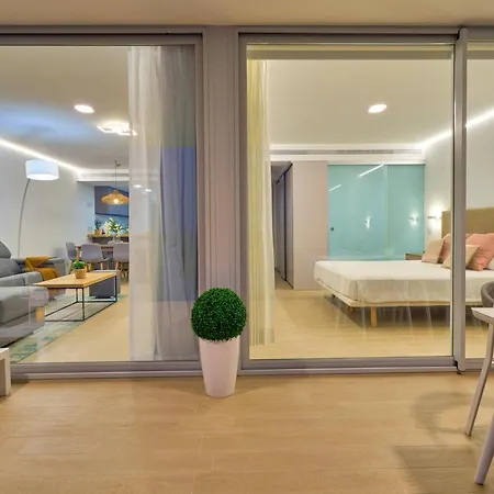 Weforyou Med One J * Fuengirola