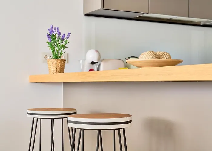 Weforyou Med One J * Фуенхірола