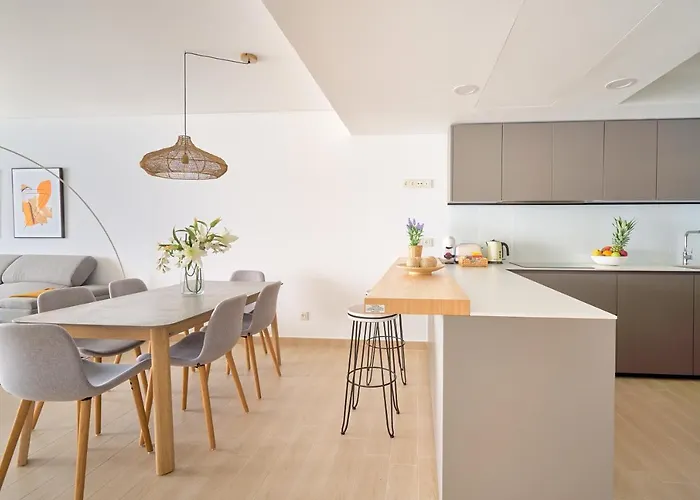 Weforyou Med One J * Fuengirola