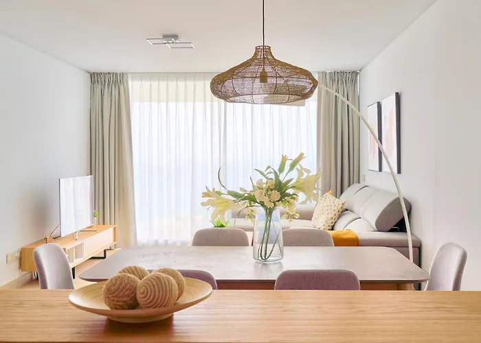 Weforyou Med One J * Фуенхірола