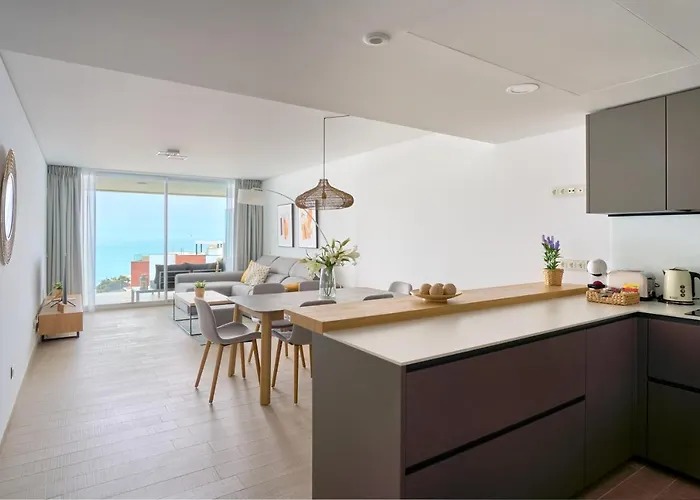 Weforyou Med One J * Fuengirola